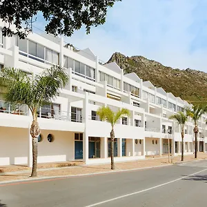 cape-gordonia-gordons-bay.hotels-capetown.com/